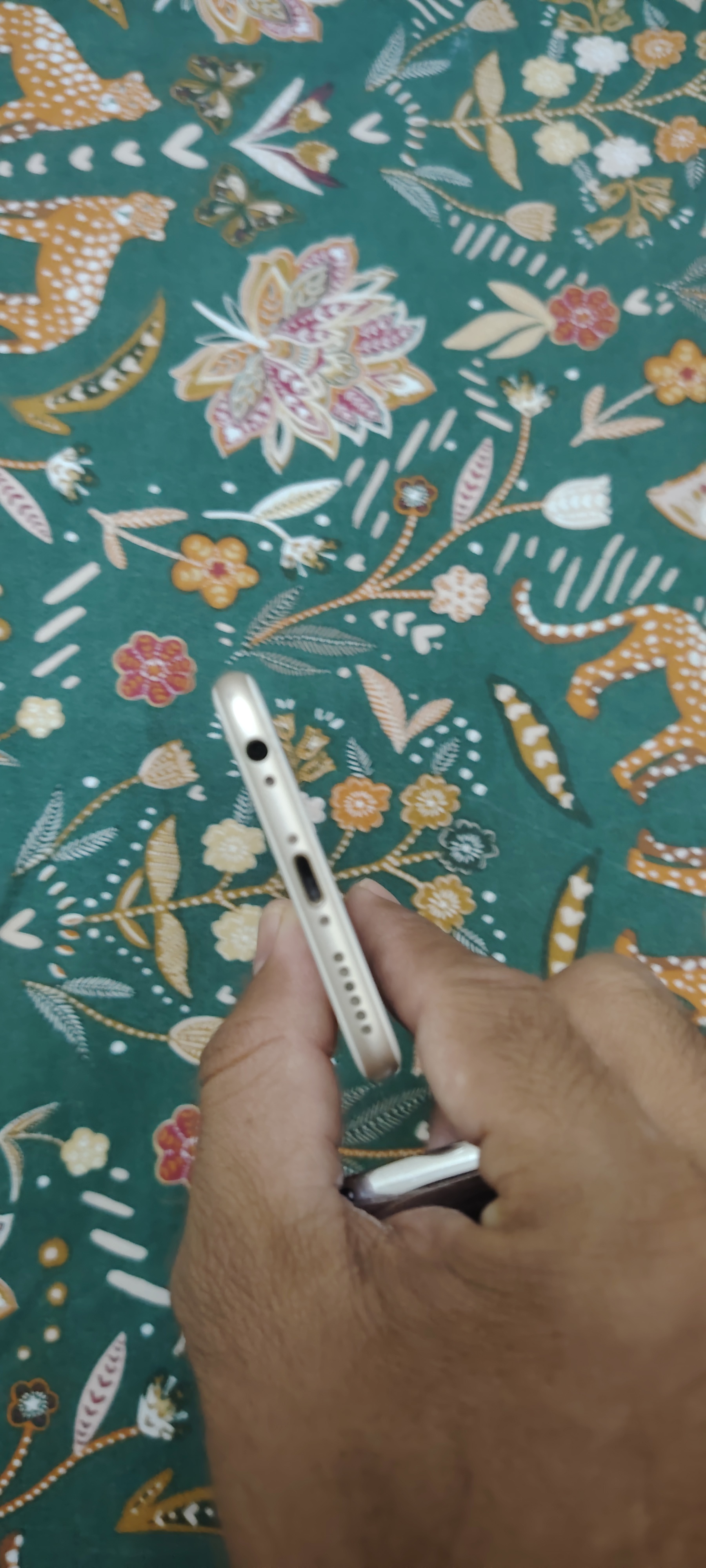 I Phone 6 - Image 7