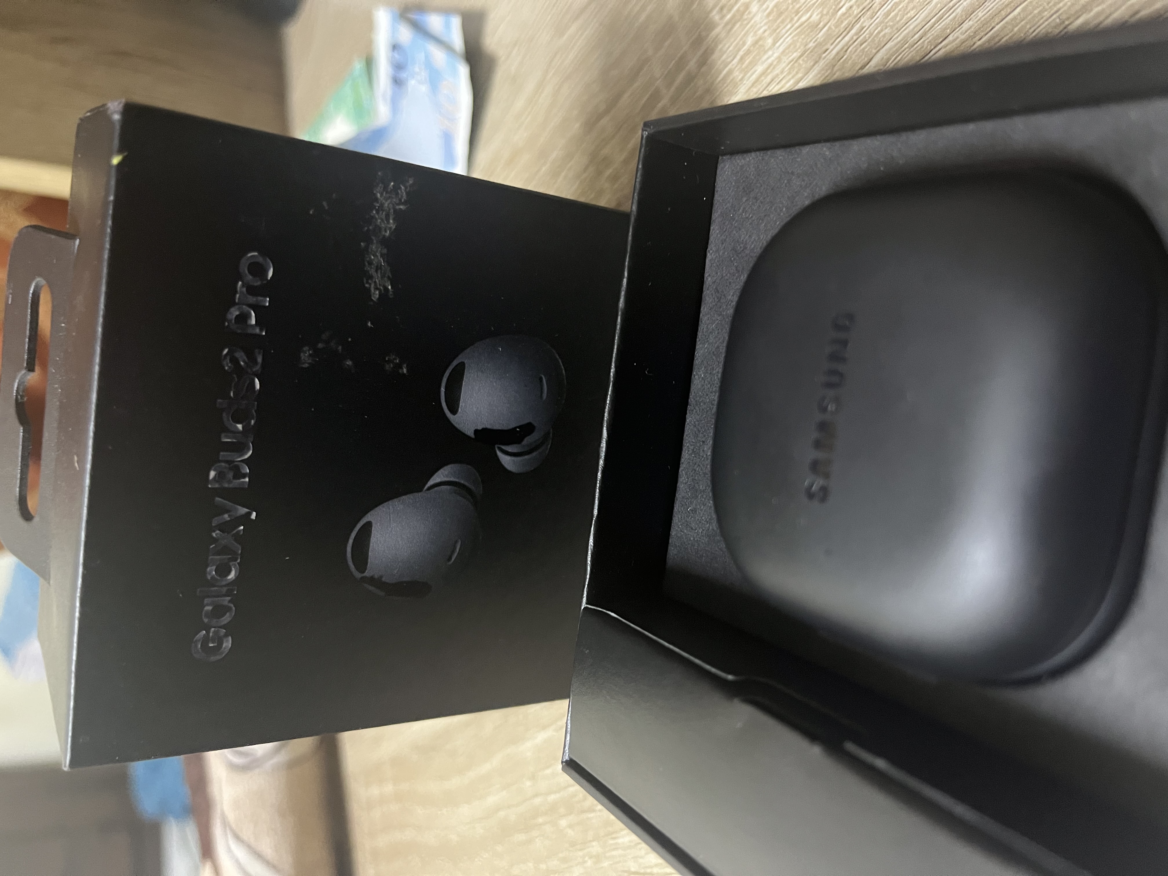 Galaxy buds 2 pro بحالة كالجديد - Image 3